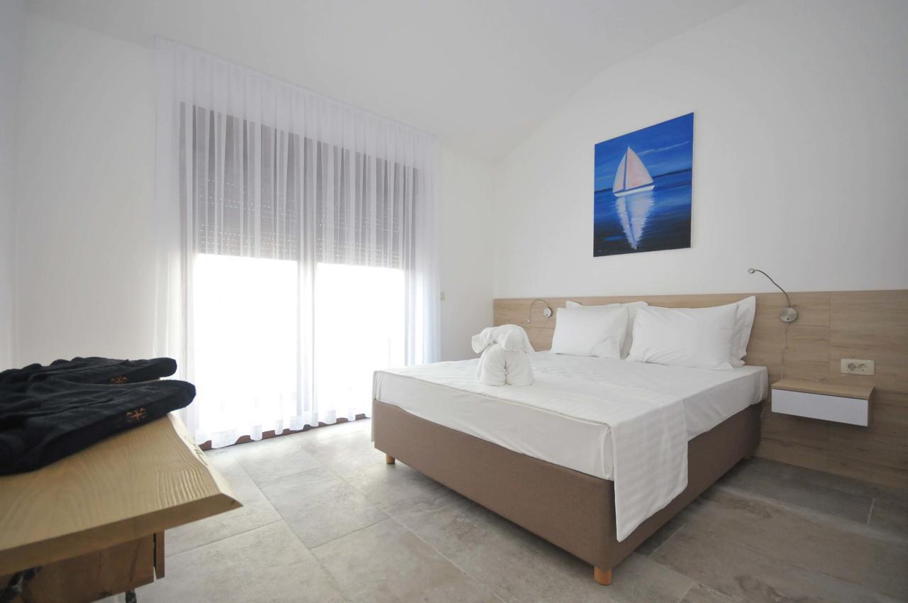 Corso Levante Luxury Suites Petrovac Kültér fotó
