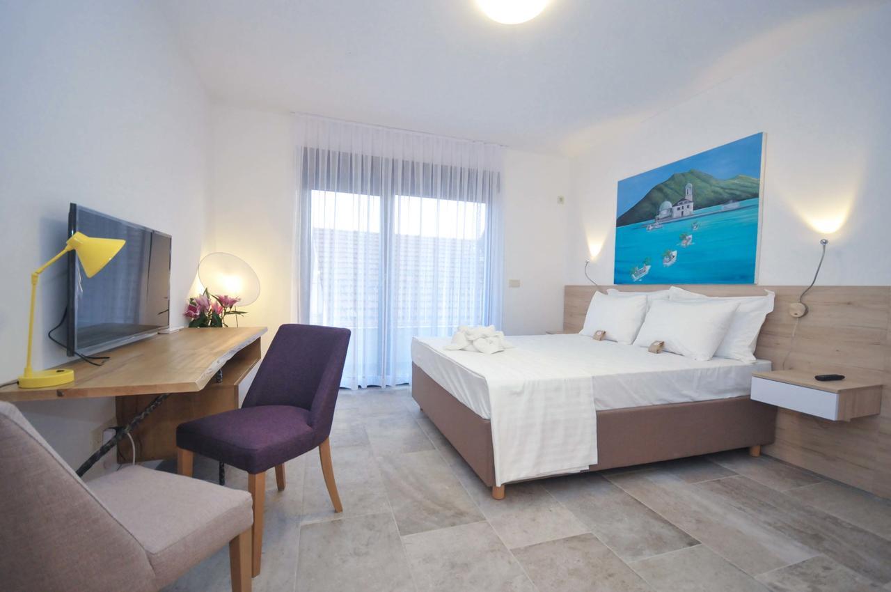 Corso Levante Luxury Suites Petrovac Kültér fotó