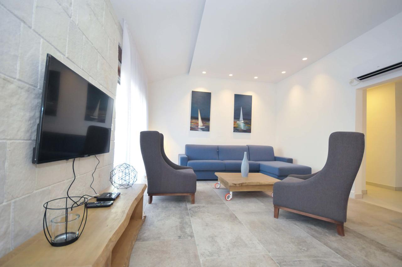 Corso Levante Luxury Suites Petrovac Kültér fotó