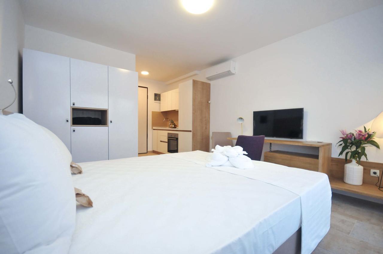 Corso Levante Luxury Suites Petrovac Kültér fotó