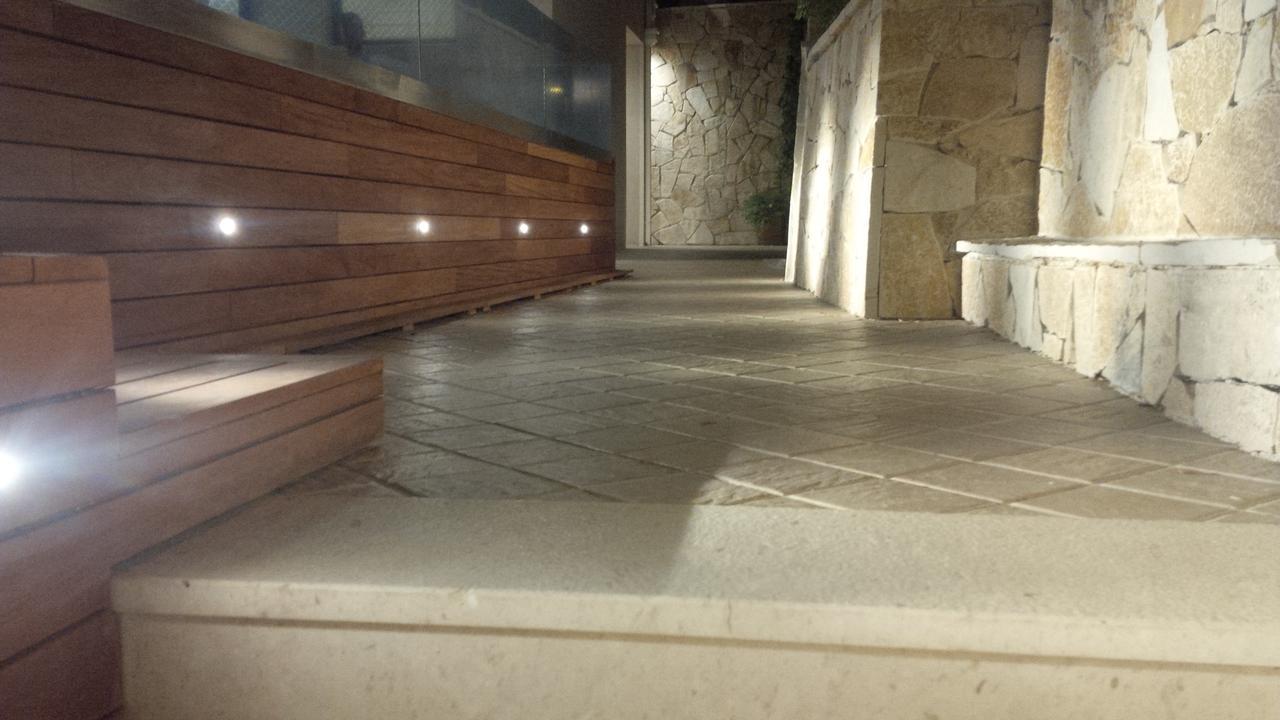Corso Levante Luxury Suites Petrovac Kültér fotó